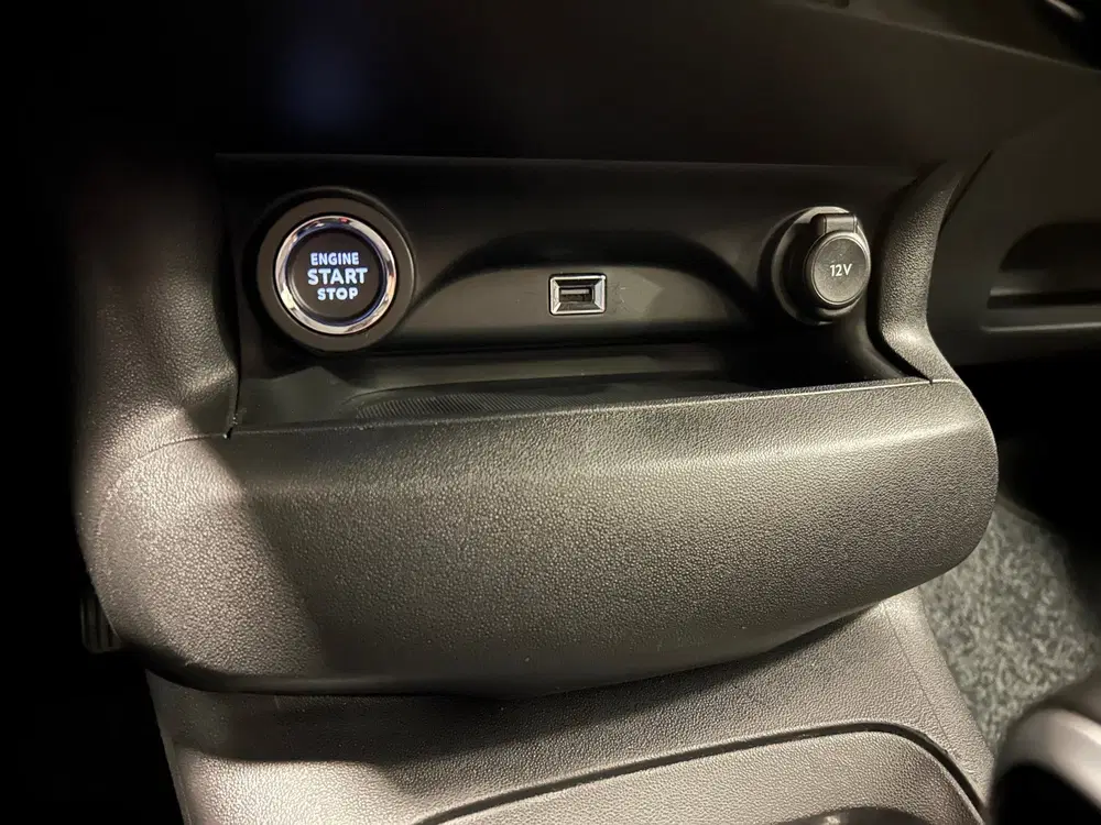 Citroën C4 Cactus Citroen C4 Cactus 1.2 PureTech Shine Autom uit 2019, foto 12