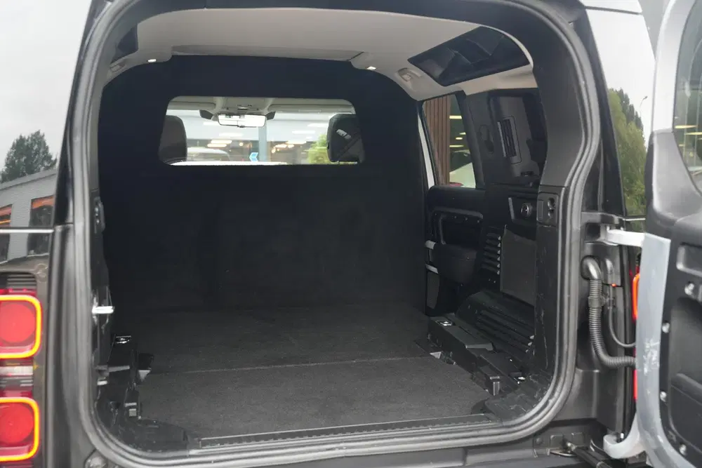 Land Rover Defender 2.0 D240 110 HSE Pano Grijs kenteken Per uit 2020, foto 4