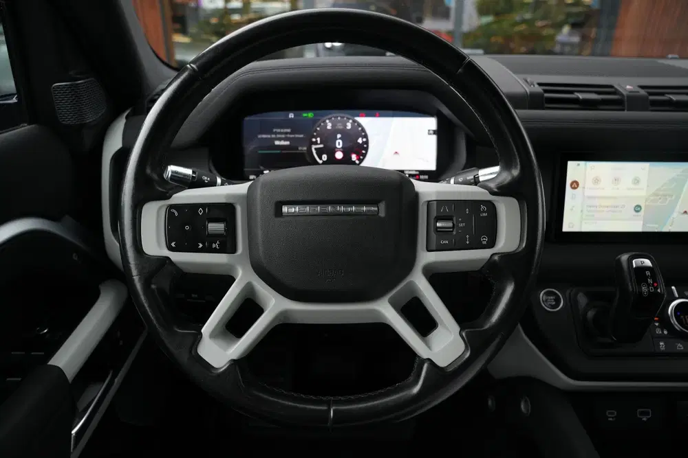 Land Rover Defender 2.0 D240 110 HSE Pano Grijs kenteken Per uit 2020, foto 8