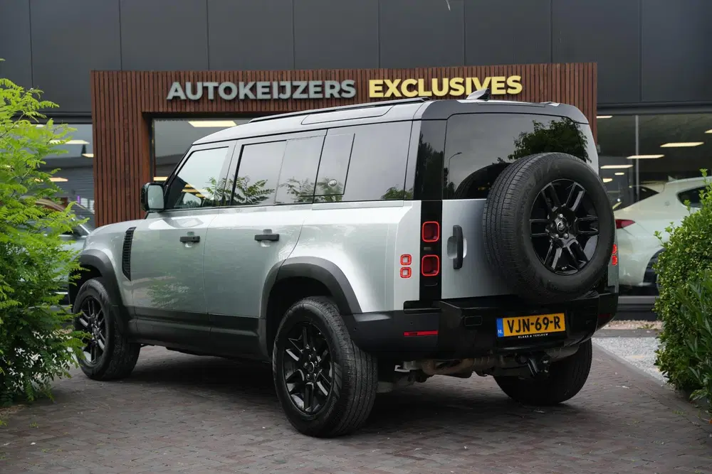 Land Rover Defender 2.0 D240 110 HSE Pano Grijs kenteken Per uit 2020, foto 9