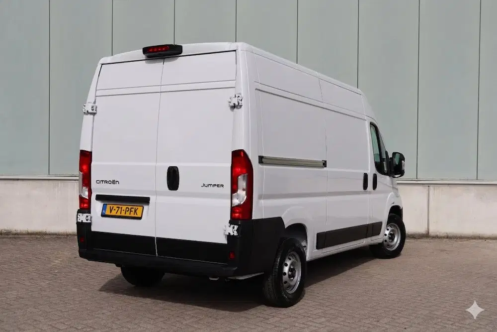 Citroën Jumper Citroen Jumper 2.2 BlueHDi 140 S&S L2H2 3. uit 2024, foto 3