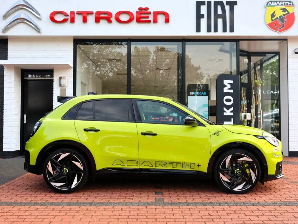 Abarth 600e 600 54kWh 280PK Scorpionissima uit 2026, foto 3