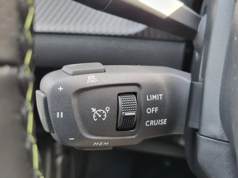 Peugeot 2008 1.2 Hybrid 145pk e-DCS6 GT VOORRAAD VOORDE uit 2026, foto 15