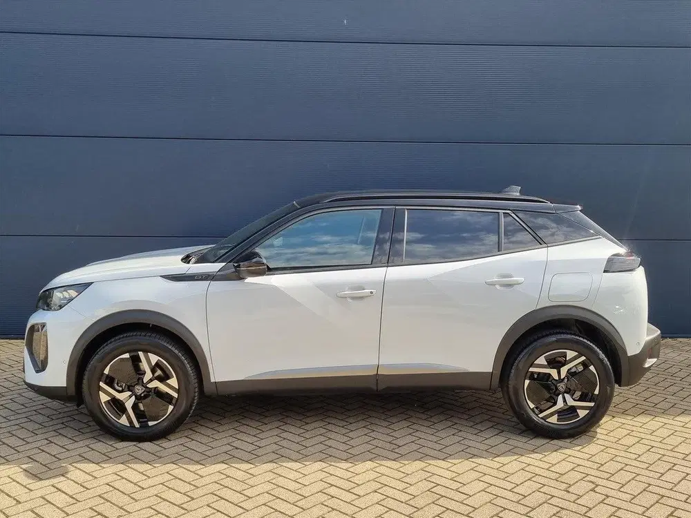 Peugeot 2008 1.2 Hybrid 145pk e-DCS6 GT VOORRAAD VOORDE uit 2026, foto 2