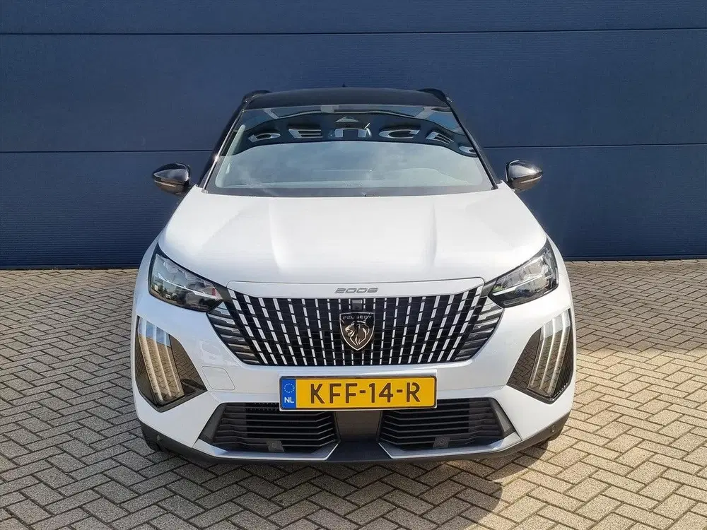 Peugeot 2008 1.2 Hybrid 145pk e-DCS6 GT VOORRAAD VOORDE uit 2026, foto 8