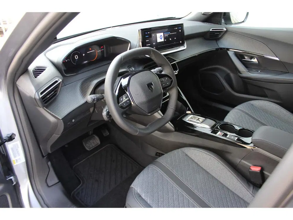 Peugeot 2008 1.2 Hybrid 145 Allure VOORRAAD VOORDEEL uit 2026, foto 9