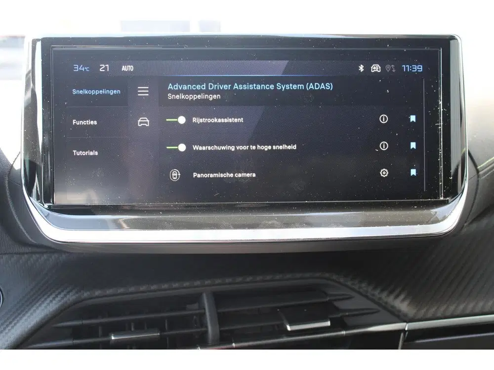Peugeot 2008 1.2 Hybrid 145 GT Navigatie uit 2026, foto 13