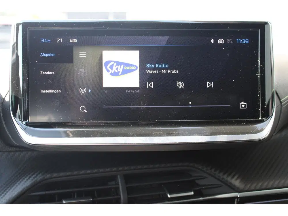 Peugeot 2008 1.2 Hybrid 145 GT Navigatie uit 2026, foto 15