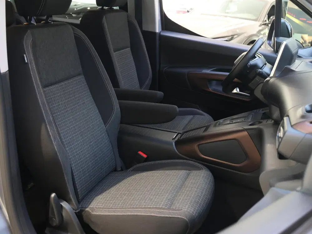 Peugeot Rifter EV GT 50 kWh Accu 99% uit 2023, foto 8
