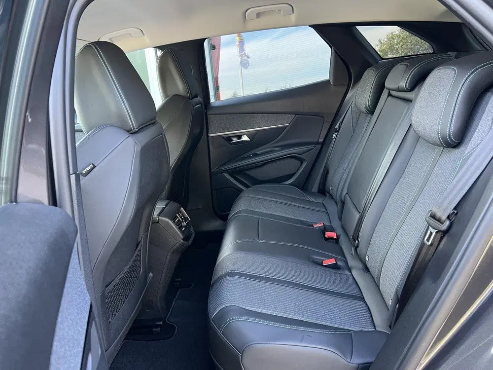 Peugeot 3008 1.6 HYbrid 225 Allure Pack Business Automa uit 2022, foto 11