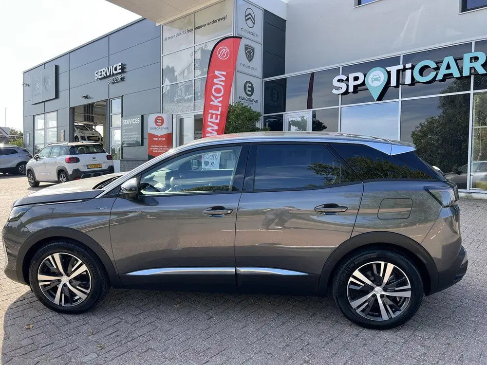 Peugeot 3008 1.6 HYbrid 225 Allure Pack Business Automa uit 2022, foto 2