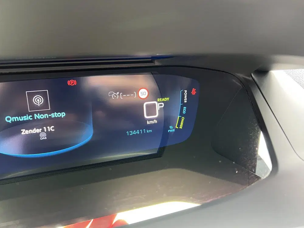 Peugeot 2008 EV GT Pack 50 kWh 136 pk Automaat uit 2021, foto 11