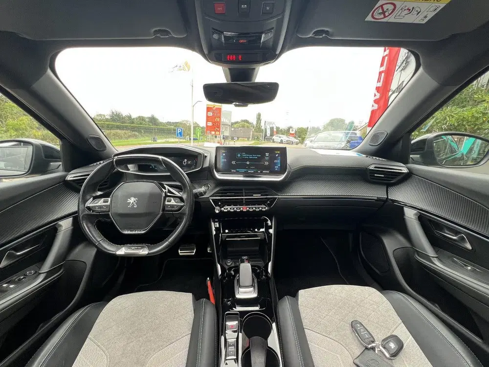 Peugeot 2008 EV GT Pack 50 kWh 136 pk Automaat uit 2021, foto 9
