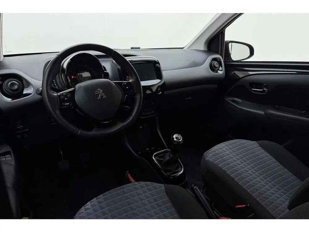 Peugeot 108 1.0 e-VTi Allure uit 2021, foto 14