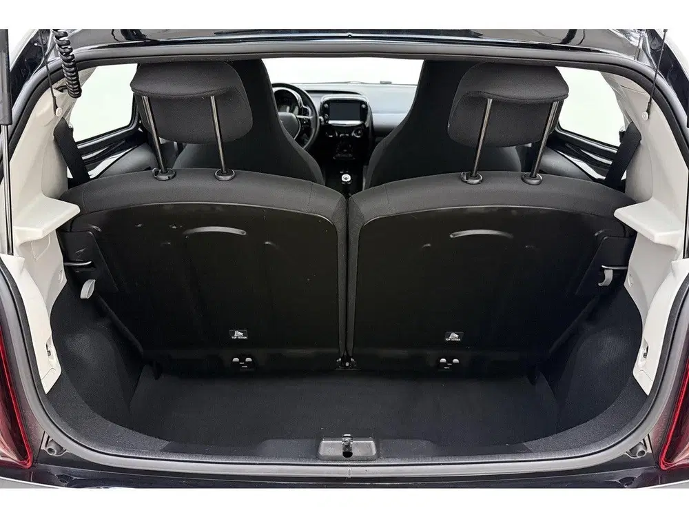 Peugeot 108 1.0 e-VTi Allure uit 2021, foto 3