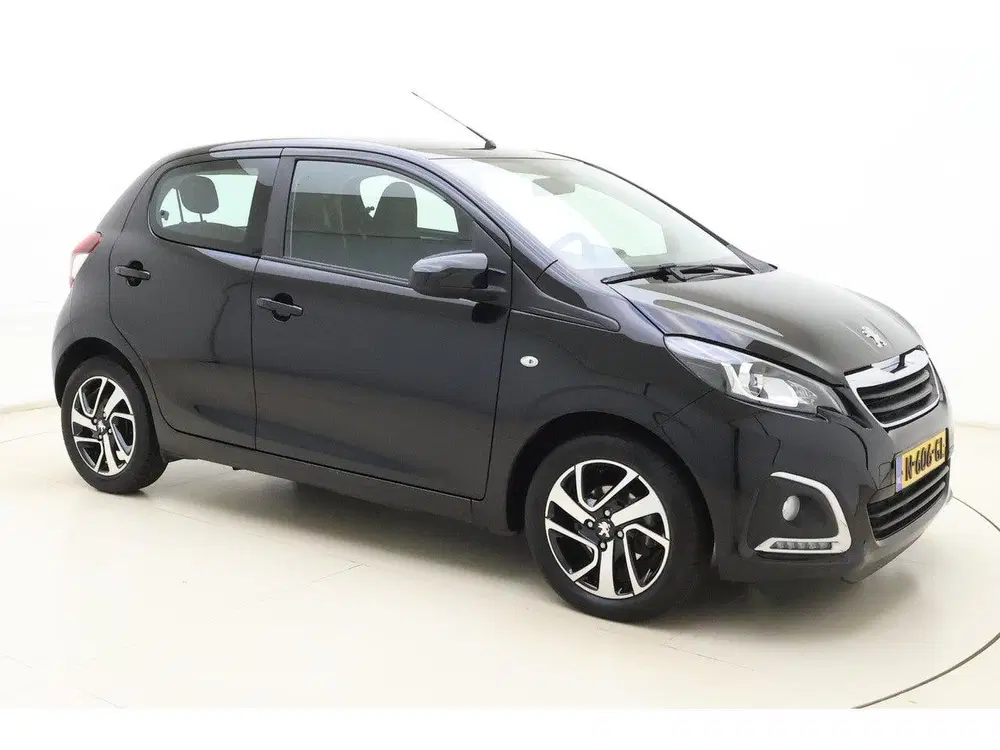 Peugeot 108 1.0 e-VTi Allure uit 2021, foto 8