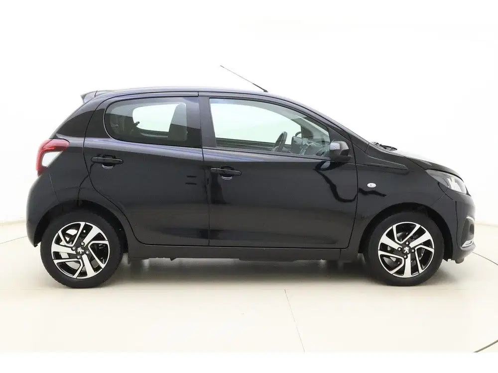 Peugeot 108 1.0 e-VTi Allure uit 2021, foto 9