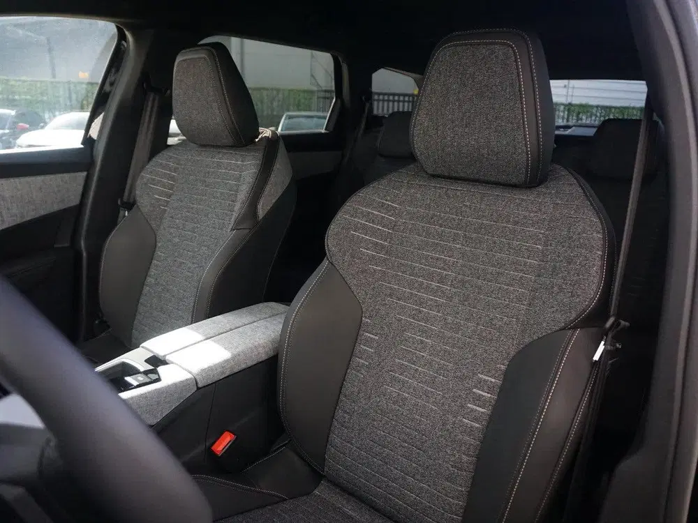 Peugeot 5008 1.6 Plug-in Hybrid 195 Allure 7p uit 2025, foto 11