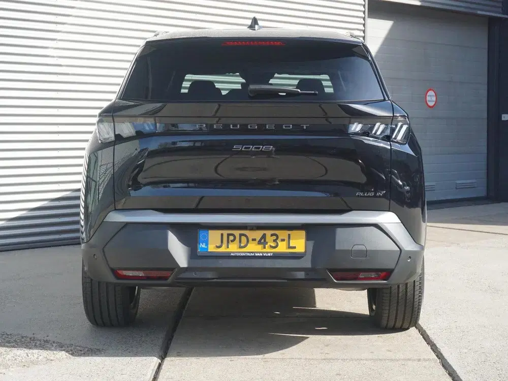 Peugeot 5008 1.6 Plug-in Hybrid 195 Allure 7p uit 2025, foto 4