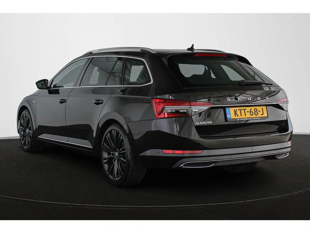 Skoda Superb Combi 1.4 TSI iV Laurin & Klement Leder St uit 2023, foto 4