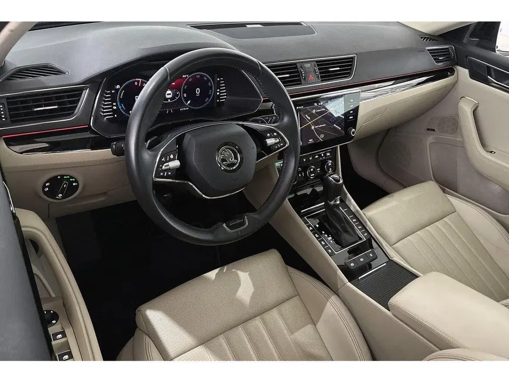 Skoda Superb Combi 1.4 TSI iV Laurin & Klement Leder St uit 2023, foto 5
