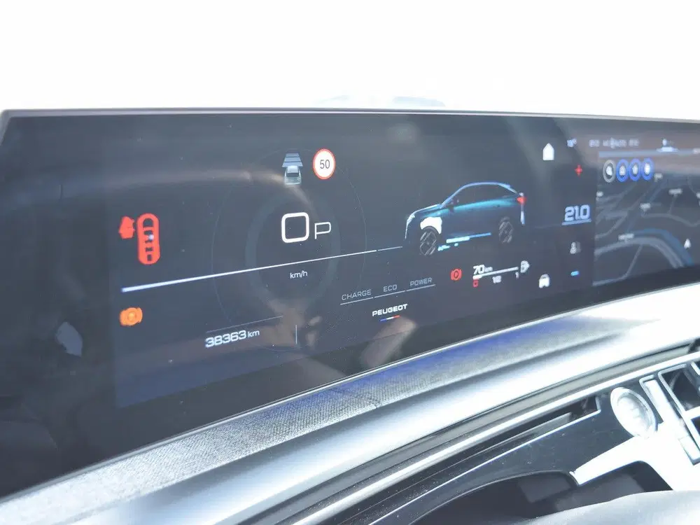 Peugeot 3008 1.2 Hybrid 136 GT NAVIGATIE & CARPLAY uit 2024, foto 10