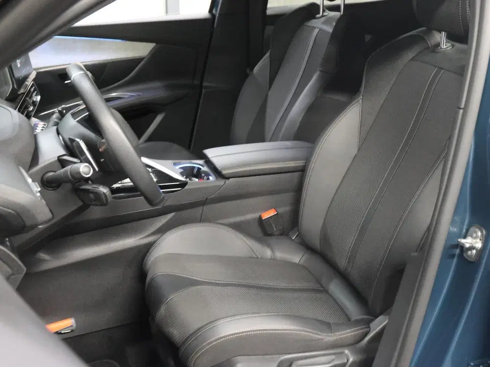 Peugeot 3008 225PK HYbrid GT uit 2022, foto 14