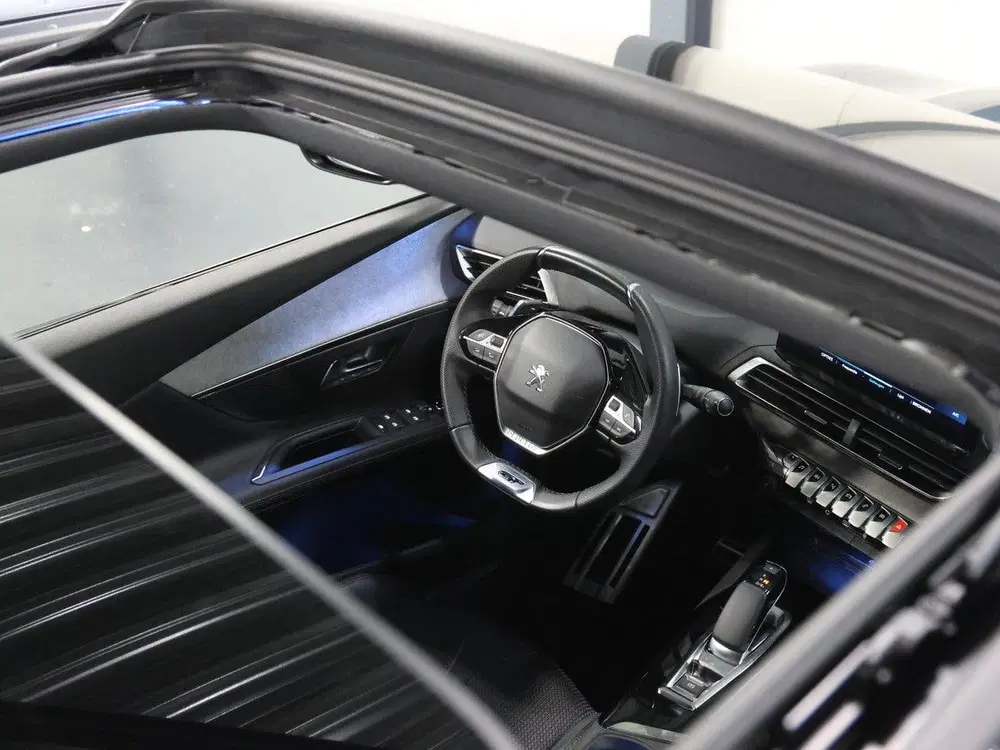 Peugeot 3008 225PK HYbrid GT uit 2022, foto 9