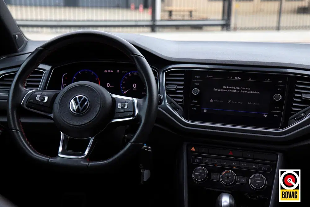Volkswagen T-Roc 1.5 TSI Sport R-Line uit 2021, foto 12