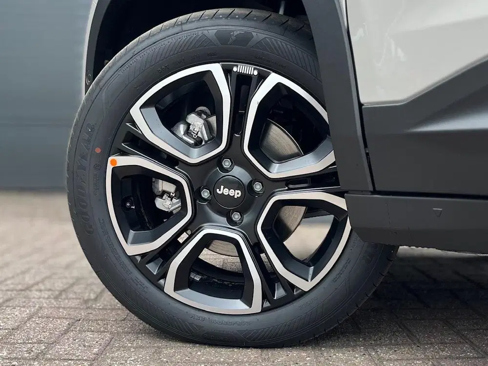 Jeep Avenger 1.2 e-Hybrid Summit uit 2026, foto 8
