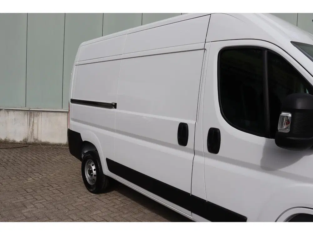 Citroën Jumper 2.2 BlueHDi 140 S&S L2H2 3.5t Navi uit 2024, foto 4