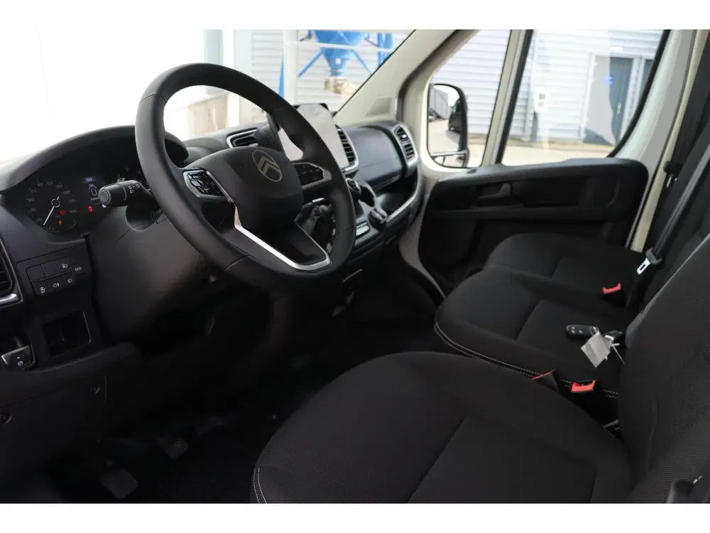 Citroën Jumper 2.2 BlueHDi 140 S&S L2H2 3.5t Navi uit 2024, foto 8