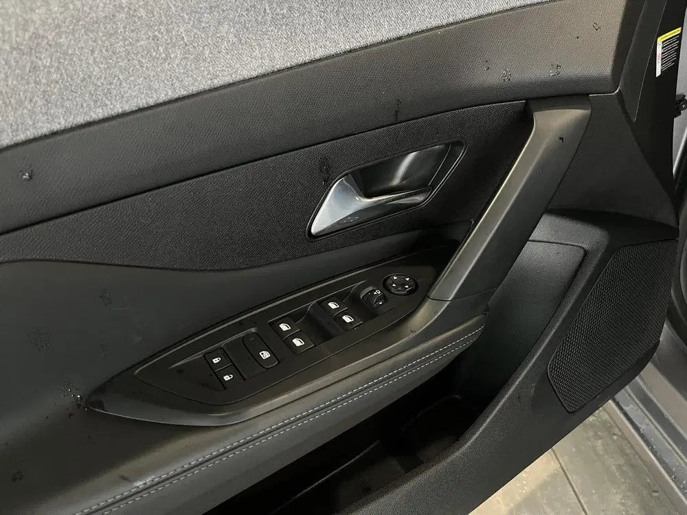 Peugeot 308 1.2 Puretech 130pk EAT8 Allure uit 2024, foto 14