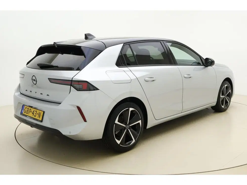 Opel Astra 1.2 Turbo GS 130 PK uit 2024, foto 2