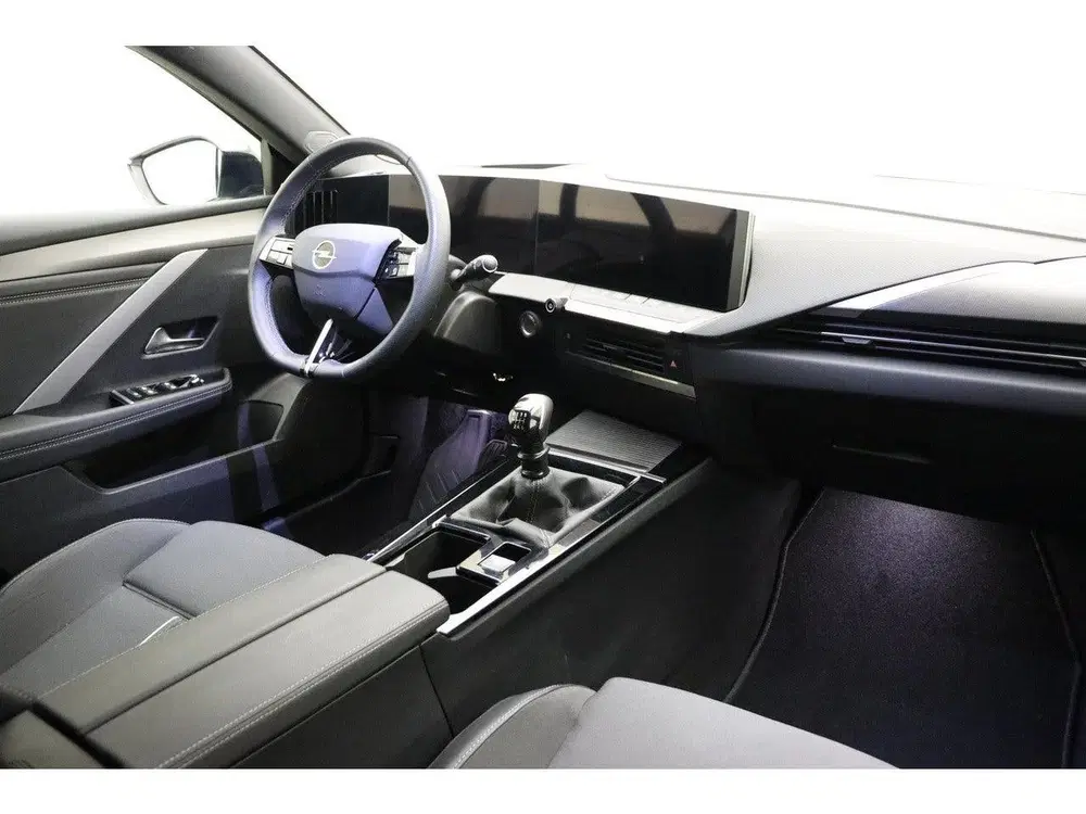 Opel Astra 1.2 Turbo GS 130 PK uit 2024, foto 3