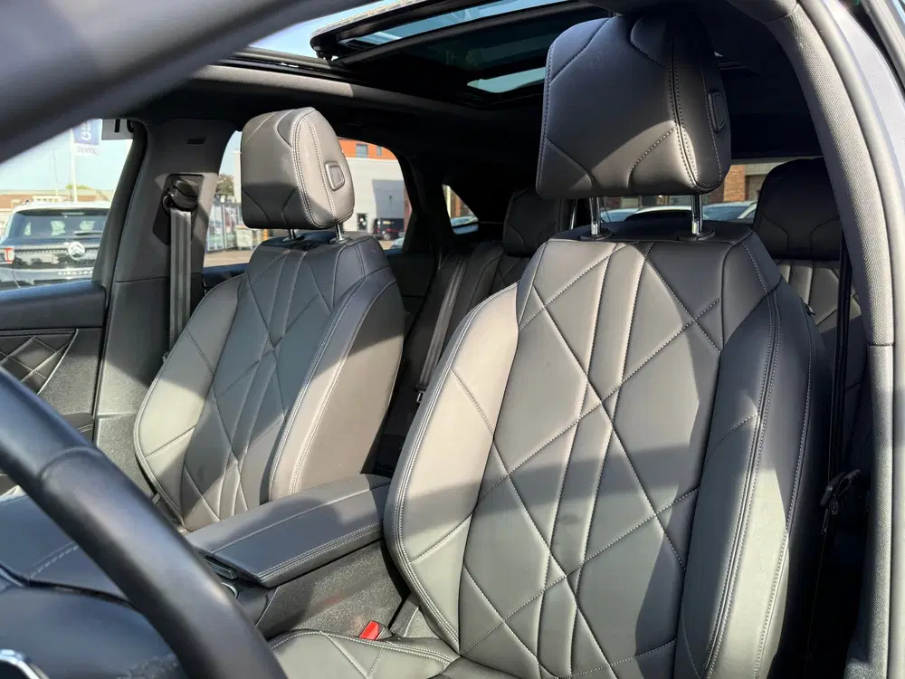 DS Automobiles DS 7 DS 7 1.6 PHEV 300 4x4 PALLAS HIFI FOCAL SC uit 2025, foto 9