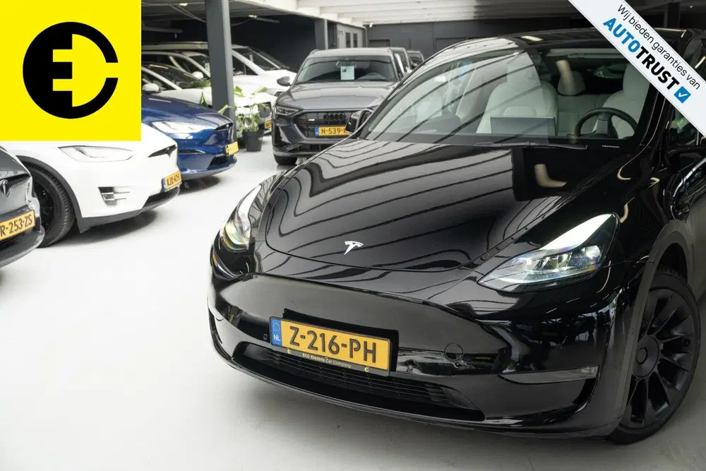 Tesla Model Y Long Range AWD 75 kWh uit 2021, foto 2