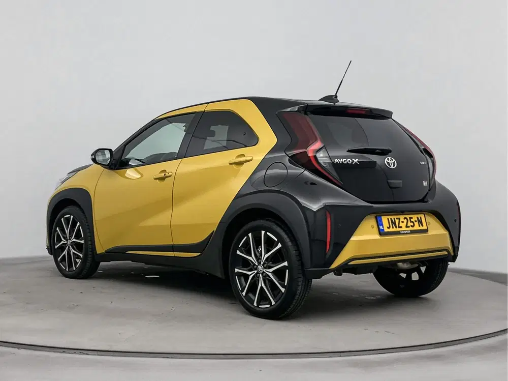 Toyota Aygo X Hybrid 115 GR Sport Bearlock Rijklaar uit 2025, foto 14