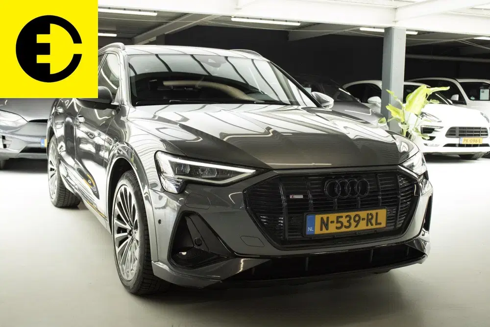 Audi e-tron 55 quattro S edition 95 kWh uit 2021, foto 9