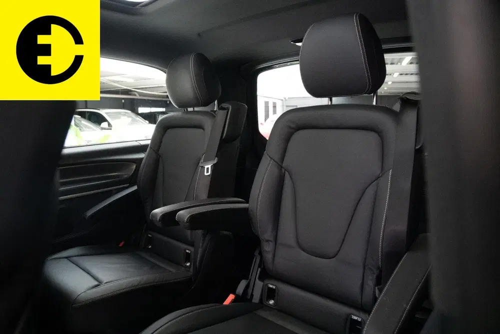 Mercedes-Benz EQV Mercedes EQV 300 L2 90kWh uit 2021, foto 8