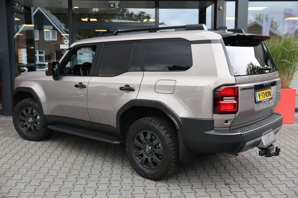 Toyota Land Cruiser 2.8 D-4D 5DRS ELEGANCE A uit 2024, foto 4