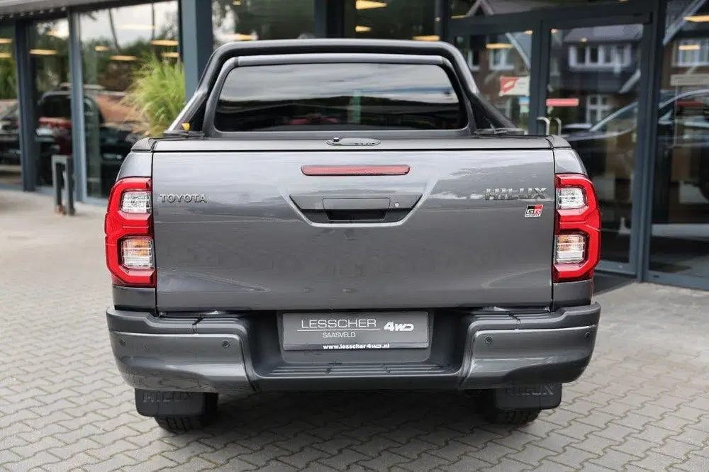 Toyota Hilux 2.8 D-4D DUBBEL CABIN GR SPORT A uit 2024, foto 5