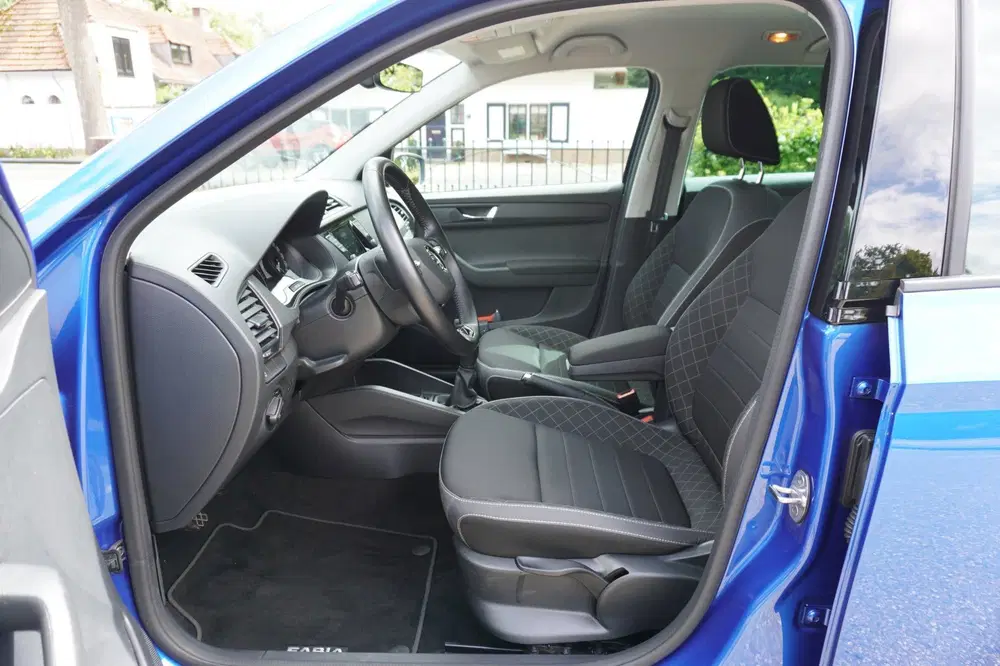 Skoda Fabia 1.0 TSI Ambition Airco Pdc Cruise Lm Velge uit 2021, foto 13