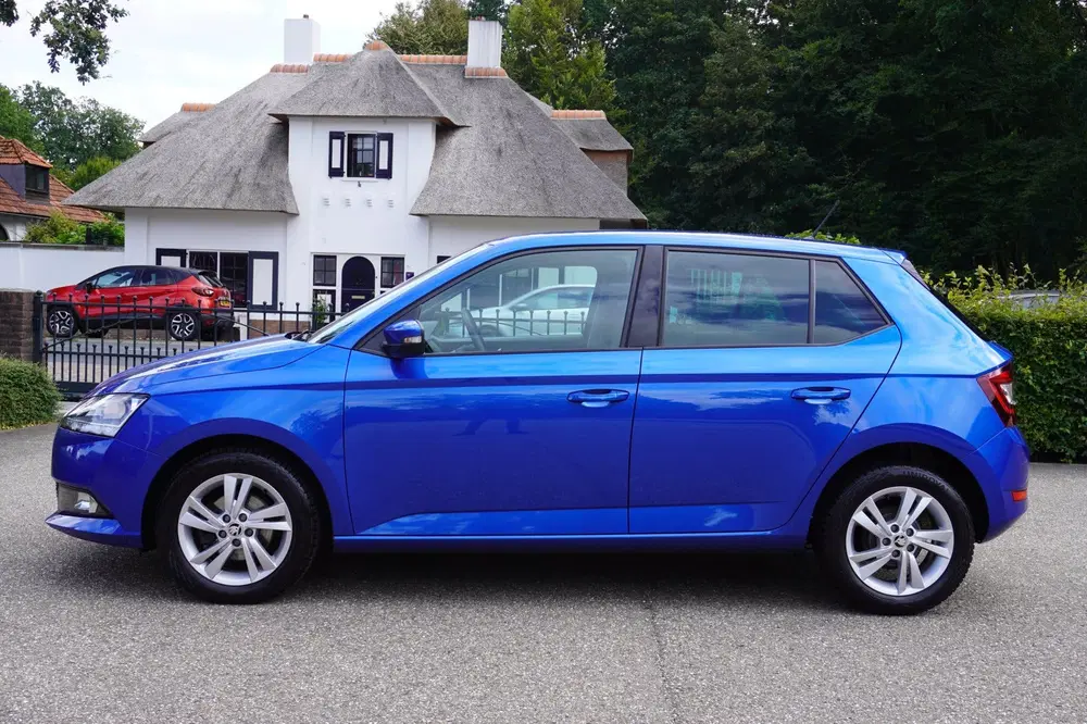 Skoda Fabia 1.0 TSI Ambition Airco Pdc Cruise Lm Velge uit 2021, foto 2