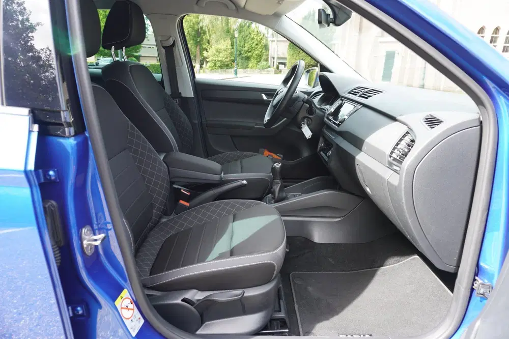 Skoda Fabia 1.0 TSI Ambition Airco Pdc Cruise Lm Velge uit 2021, foto 9