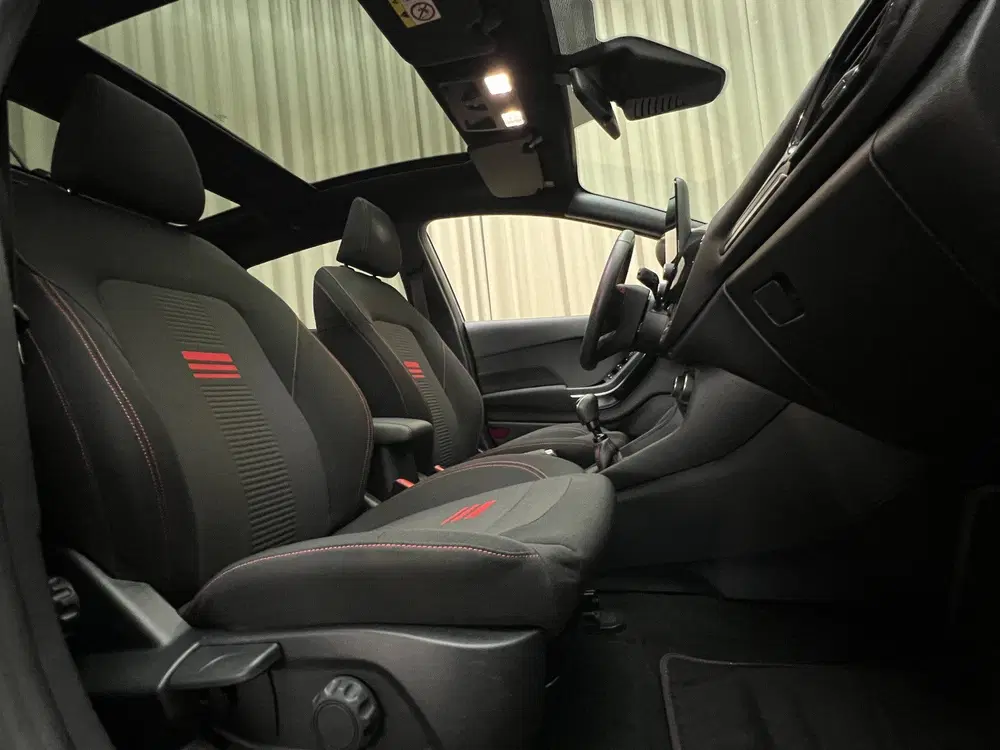 Ford Fiesta 1.0 EcoBoost Hybrid ST-Line *Panoramadak* uit 2022, foto 4