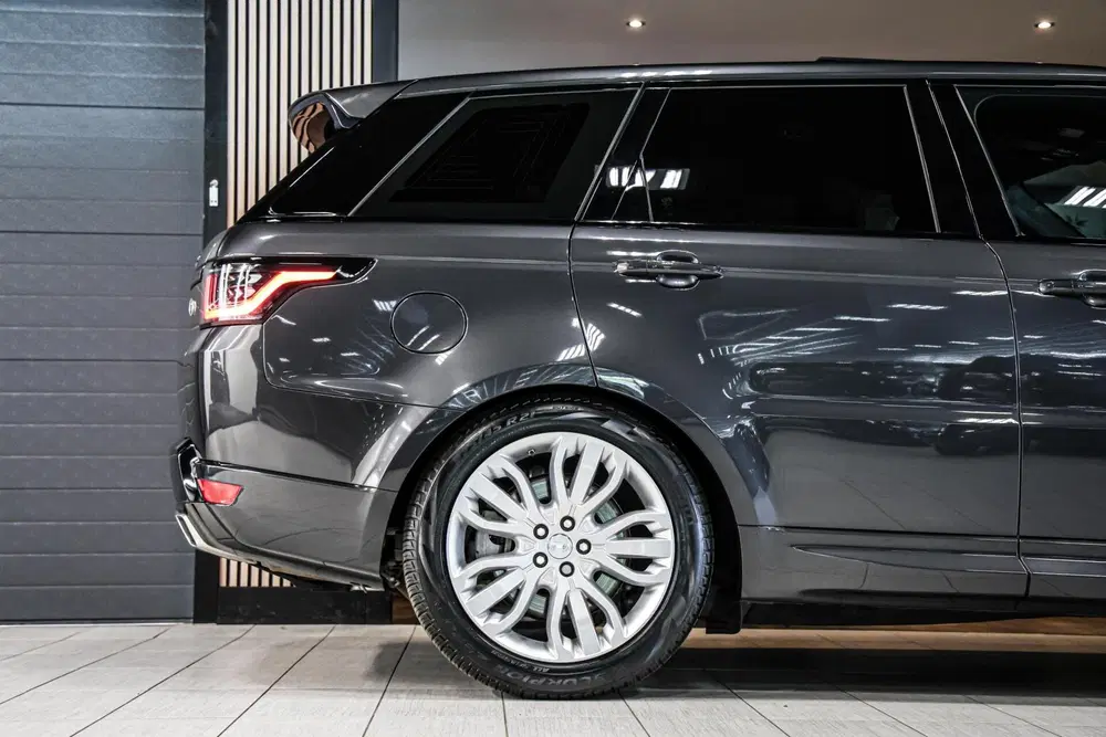 Land Rover Range Rover Sport 2.0 P400e HSE Dynamic uit 2020, foto 15