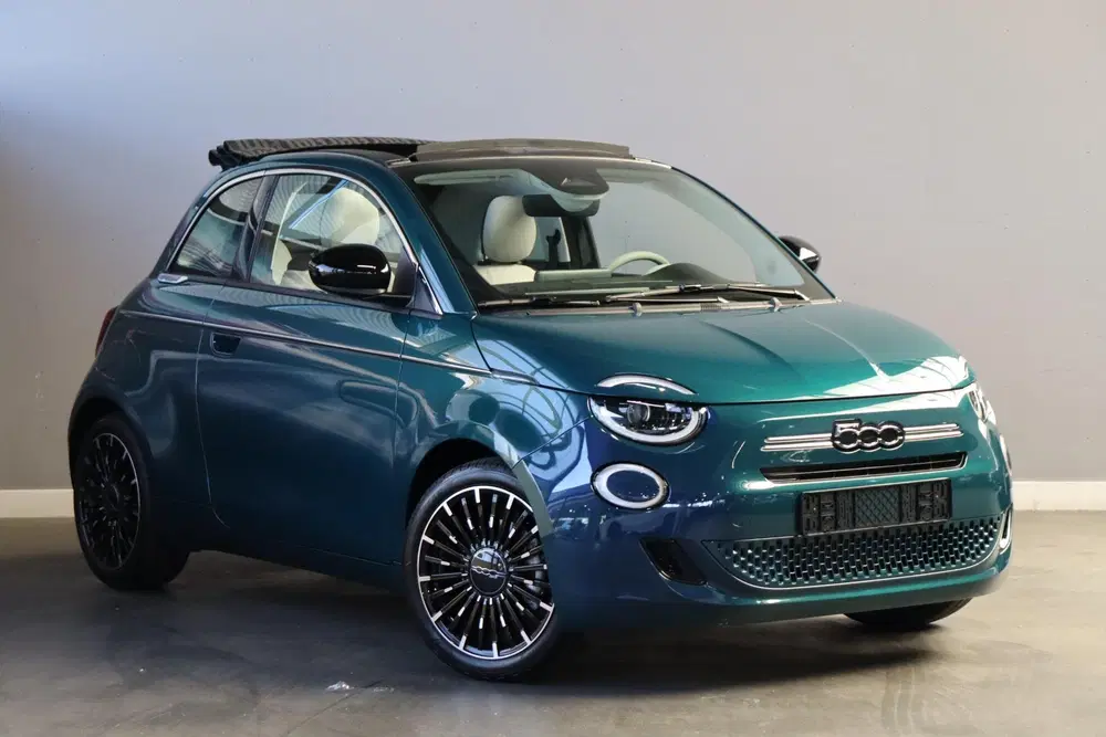 Fiat 500C 1.0 Hybrid La Prima Cabrio uit 2026, foto 2