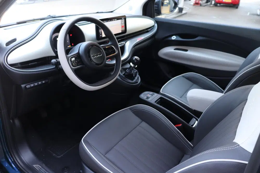 Fiat 500C 1.0 Hybrid La Prima Cabrio uit 2026, foto 7