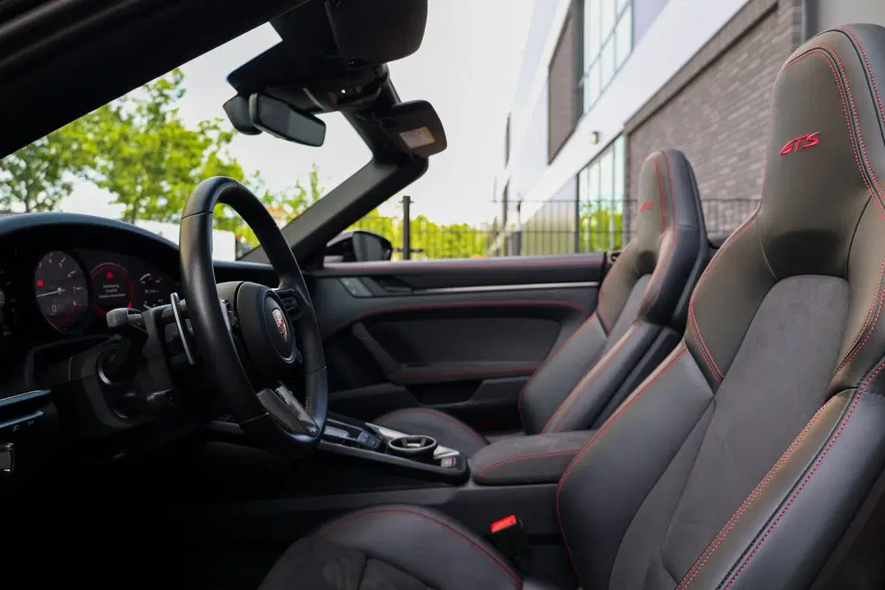 Porsche 911 3.0 Carrera 4 GTS uit 2023, foto 14